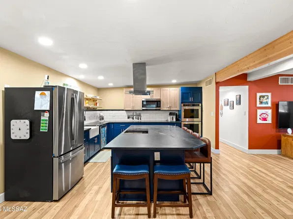 8360 S Taylor Ln, Tucson, AZ 85736