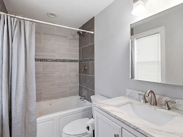 30 Rawson St #3 — Photo 11