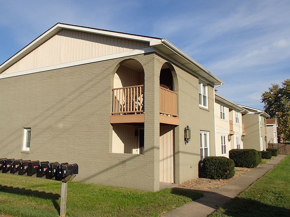 1st image of 121 E Rodney Dr #C
