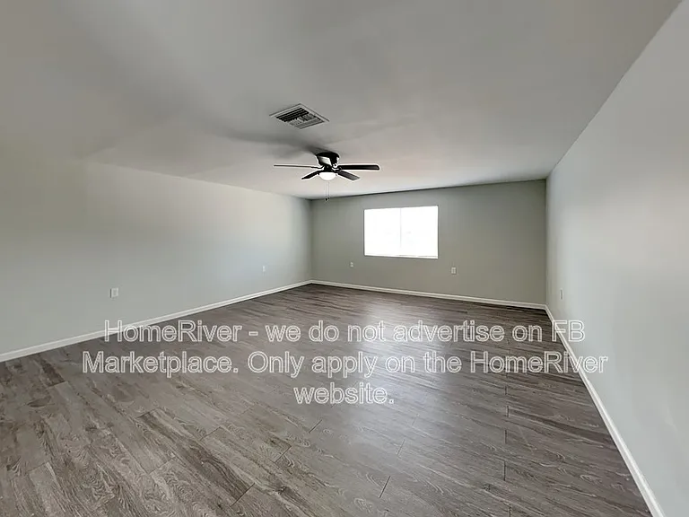 1801 N 63rd Dr — Photo 5