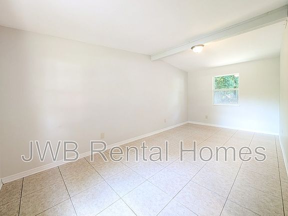 4th image of 7822 Dubois Dr