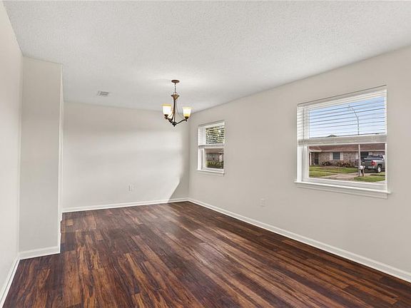 3rd image of 5325 Loring Dr