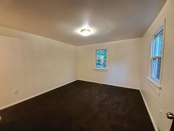2nd image of 3325 Downes St