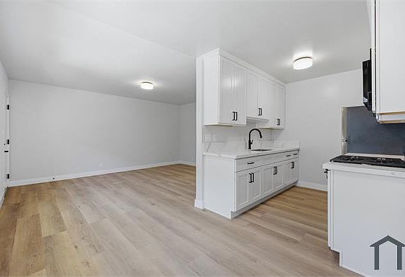 5th image of 1511 Corinth Ave APT 3