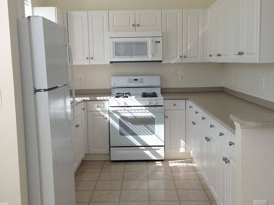 2nd image of 9700 Skyhill Way APT 101