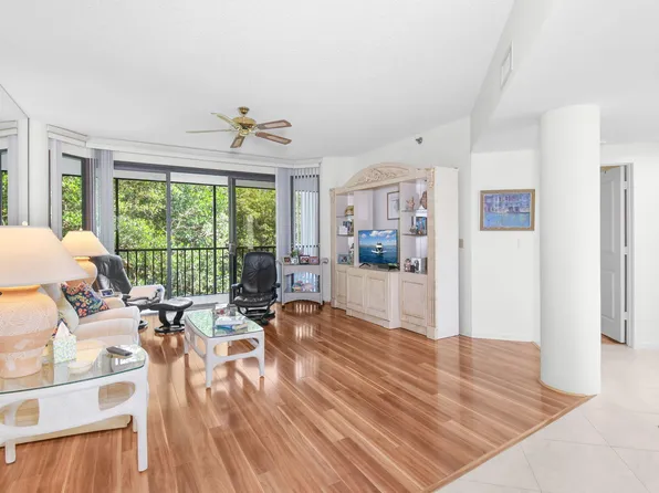 221 NE Plantation Road #316, Hutchinson Island, FL 34996