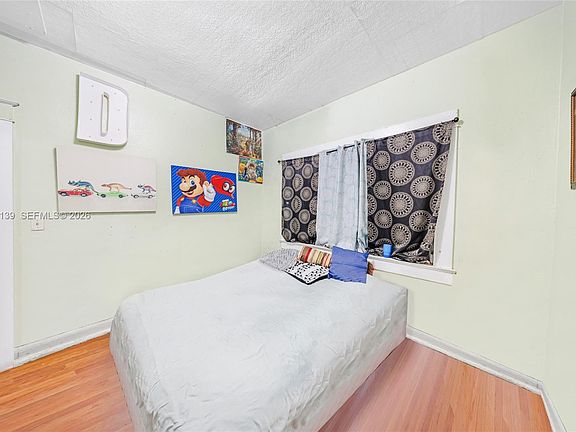 5th image of 2600 SW 2nd St
