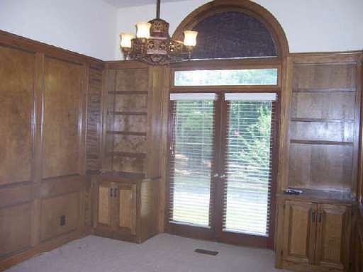 3rd image of 10085 Fairway Village Dr