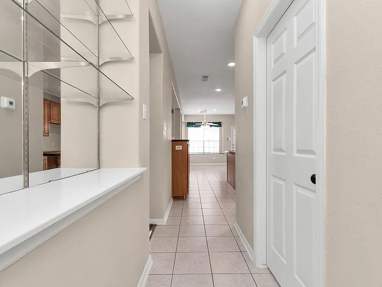 1915 Crescent Oak Dr — Photo 19