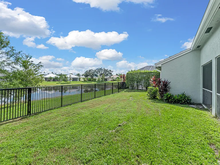 2650 Neaton Ct — Photo 27