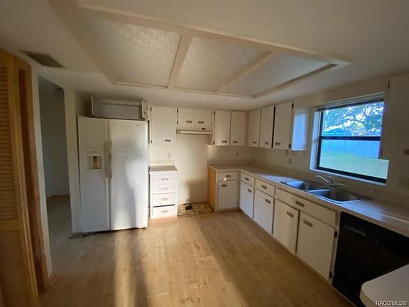 3rd image of 5615 W Keating Ct