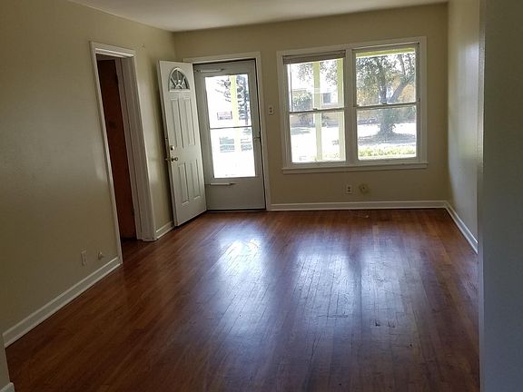 3rd image of 4418 Randall Dr