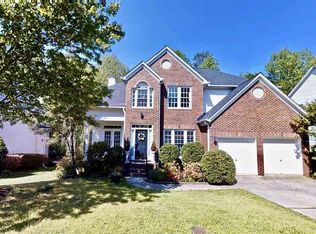 6 S Cedarbluff Ct, Greer, SC 29650