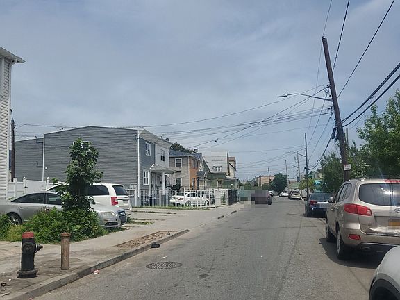 5th image of 1318 McBride St
