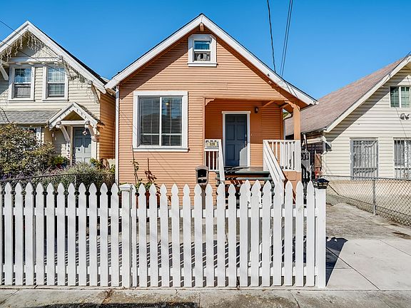 2nd image of 328 San Diego Ave