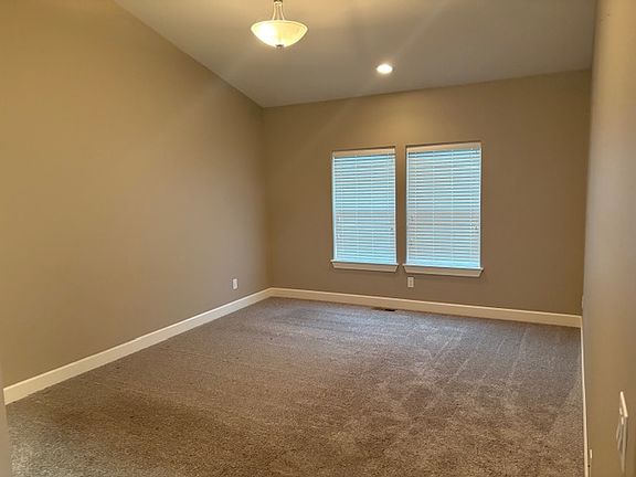 5th image of 208 N 89th Ave