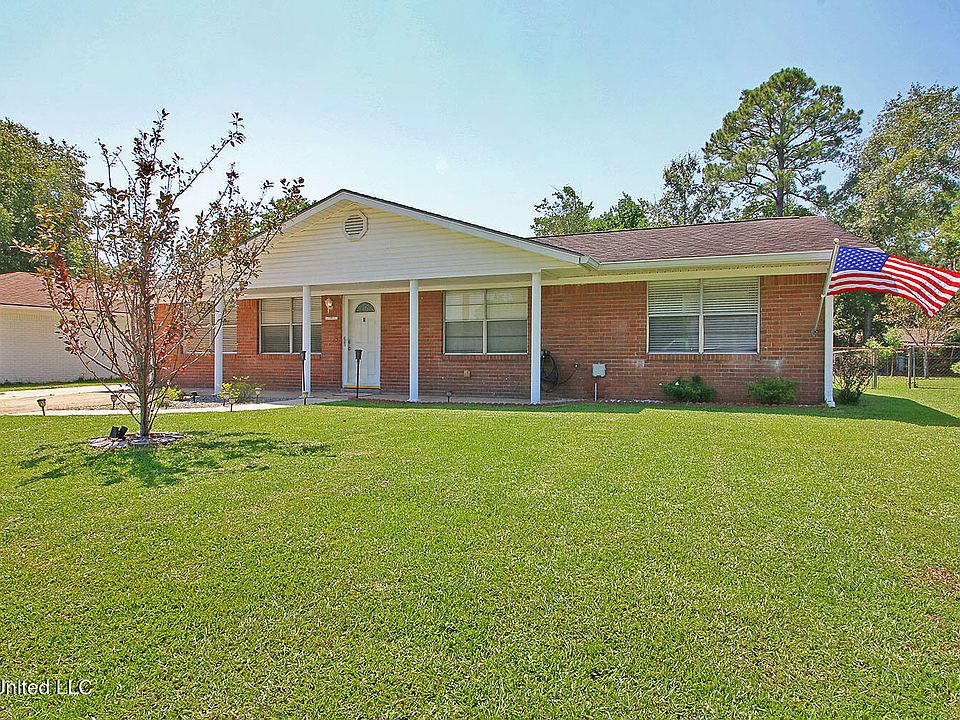 1st image of 159 Brentwood Blvd