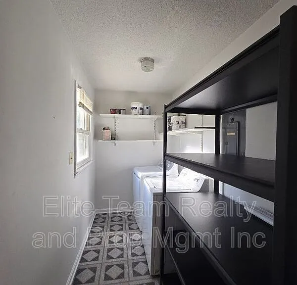 2021 Downey St — Photo 20