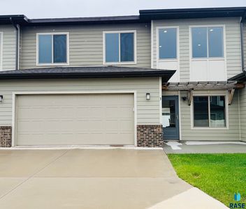 7709 S Townsley Ave #3, Sioux Falls, SD, 57108