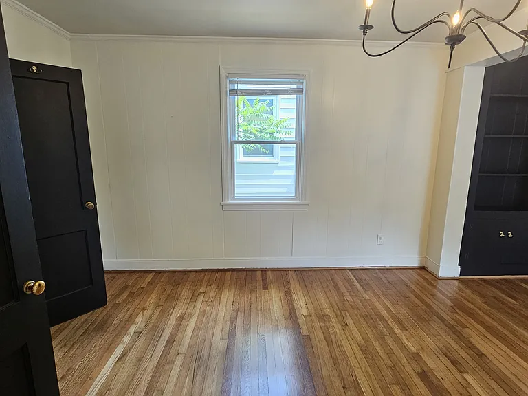 809 W 47th St — Photo 29