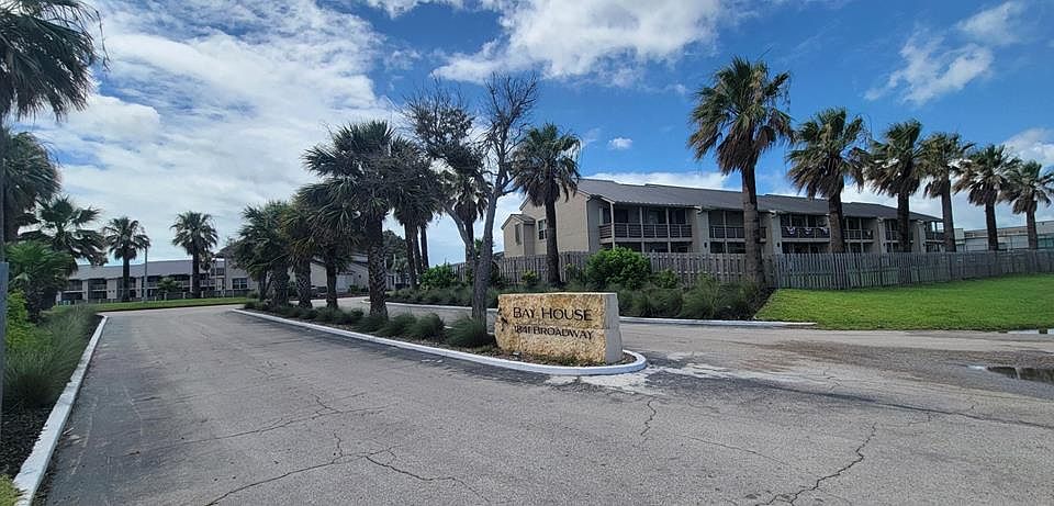 1st image of 2001 Bayhouse Dr