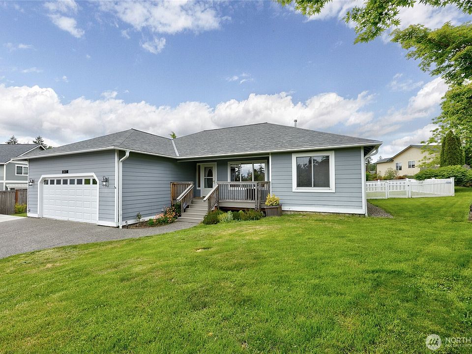 1st image of 1392 Turquoise Court NE
