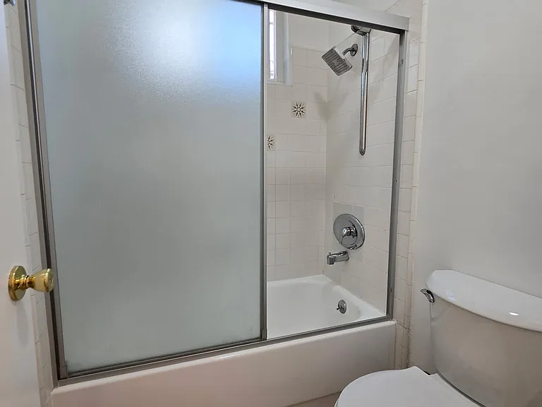 2624 Marathon St #4 — Photo 7