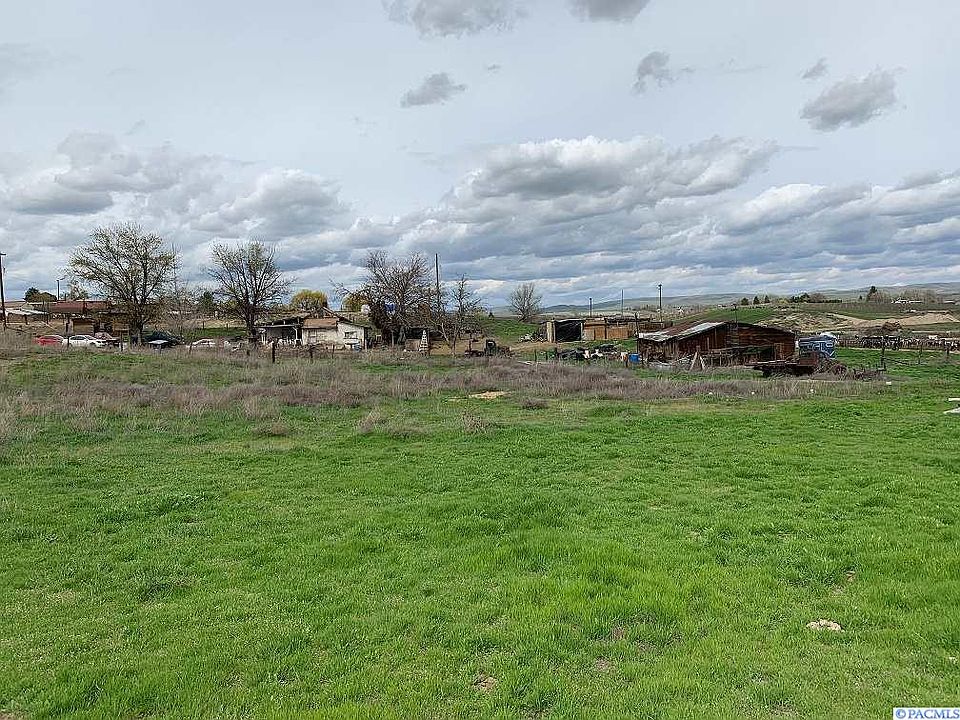 1st image of 13905 Yakima Valley Hwy