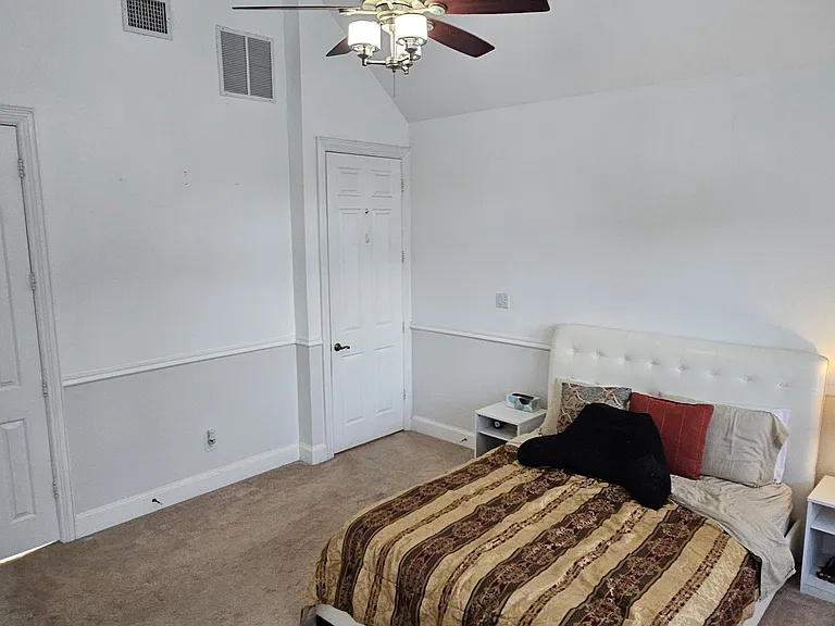 8207 Persimmon St — Photo 11