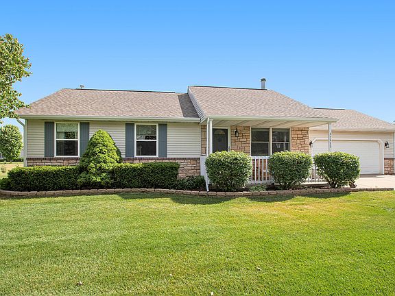 2nd image of 22685 Bobolink Ave