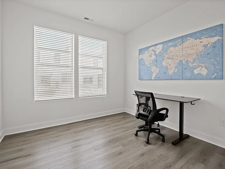 1233 S Blount St #201 — Photo 14