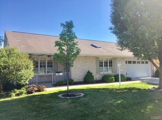 1783 Primrose Ln, Fairborn, OH 45324