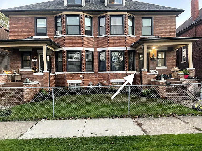 731 W Philadelphia St — Photo 2
