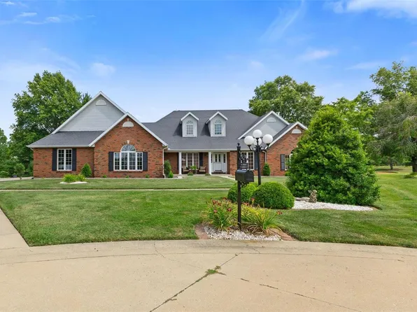 104 Greenview Ct, Waterloo, IL 62298