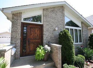 3437 N Oriole Ave, Chicago, IL 60634