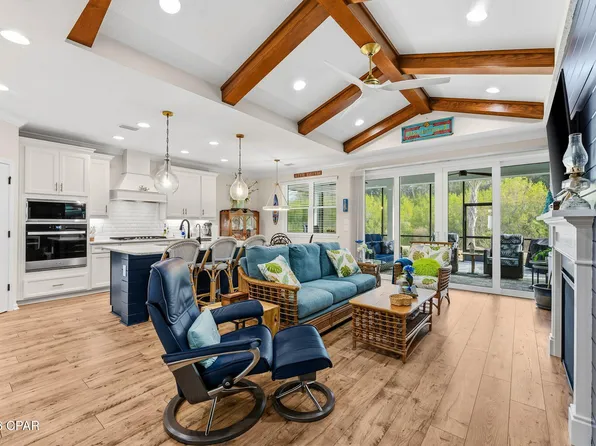 9302 Paradise Dr, Panama City Beach, FL 32413