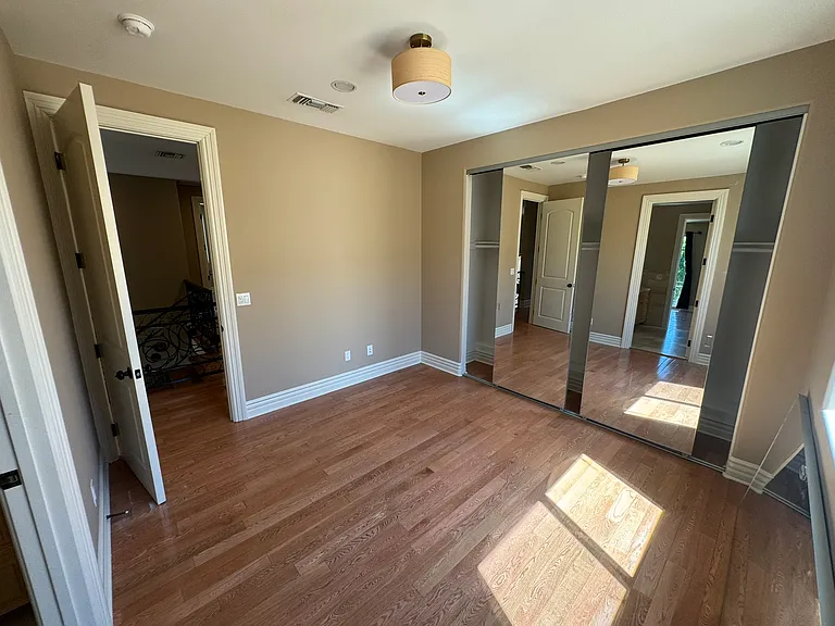 4960 Chimineas Ave — Photo 20