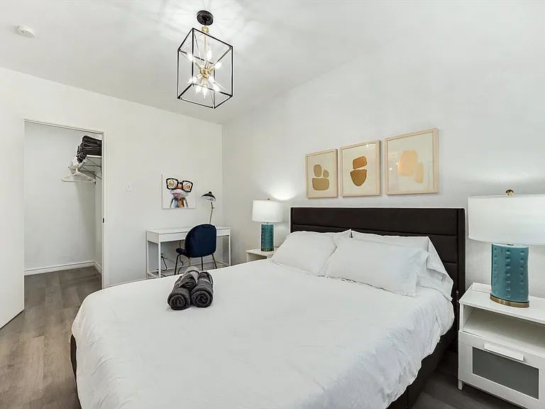 7920 Limerick Ln — Photo 23