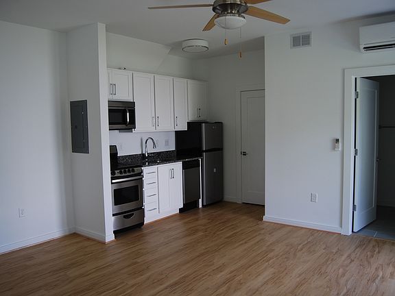 5th image of 1109 Porter St APT A