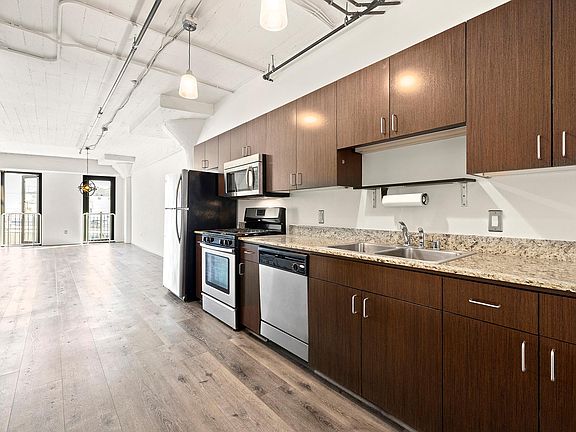 4th image of 200 N San Fernando Rd APT 202