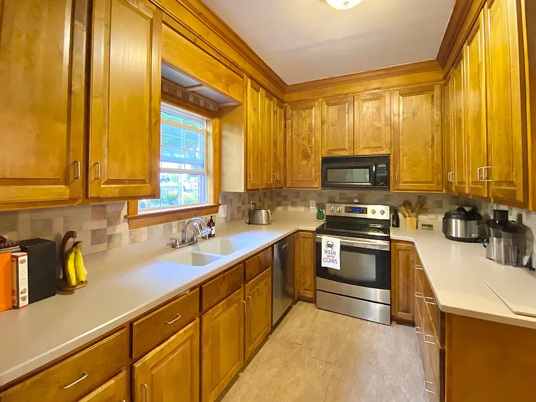3712 Heyward St — Photo 7