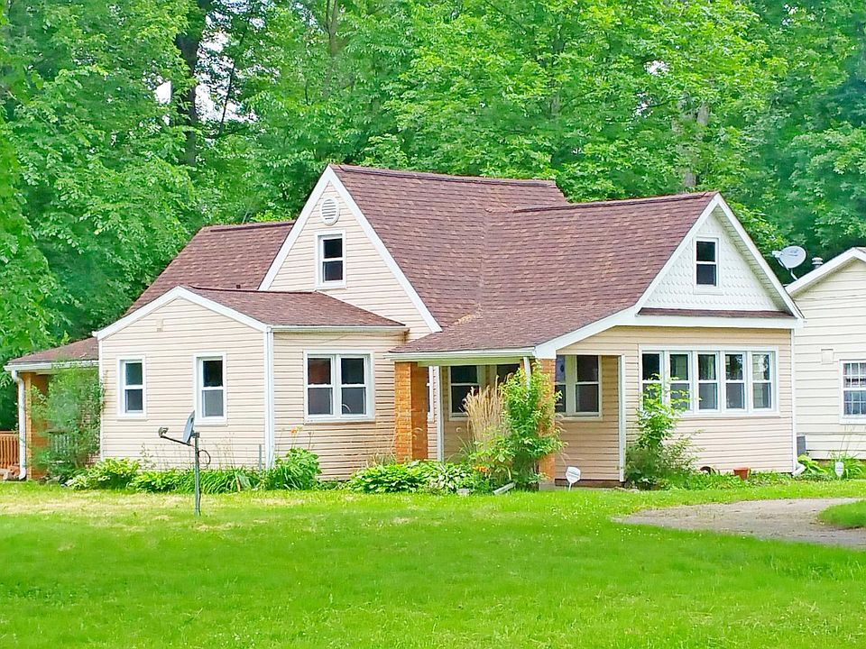 Front Of the House