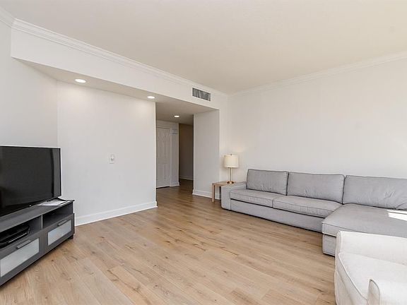 5th image of 1111 Bering Dr Unit 201