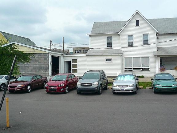 2nd image of 50 W Union St