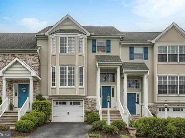 782 Oak Leaf Ln, Harrisburg, PA 17111