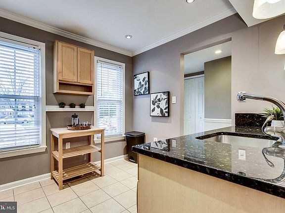 5th image of 6005 Bonnie Bern Ct