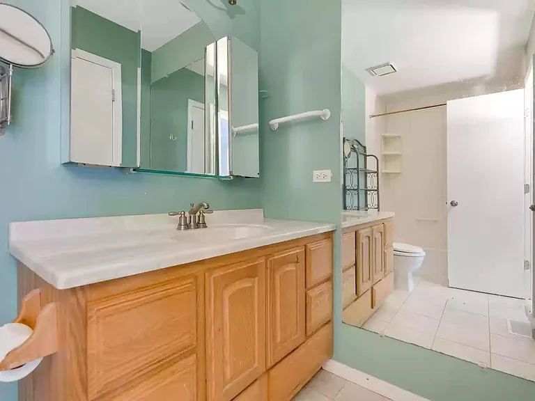 2663 College Hill Cir — Photo 7