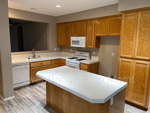 5th image of 3801 Broadland St