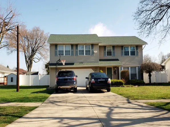 934 Hendricks Dr, Monroe, MI 48162