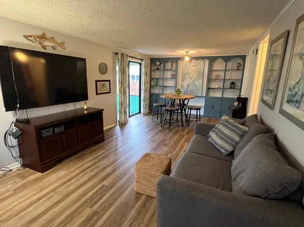 202 Broadway Ave E #415, Everglades City, FL 34139